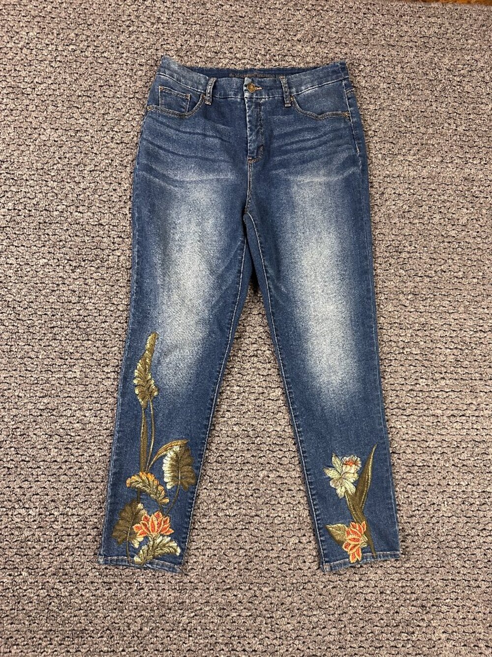 Women's Chicos So Slimming Girlfriend Ankle Jeans Stretch Size 1R Embroidered